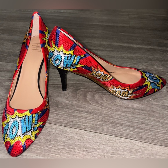 Comic Print Red Stiletto Heels - Picture 1 of 8